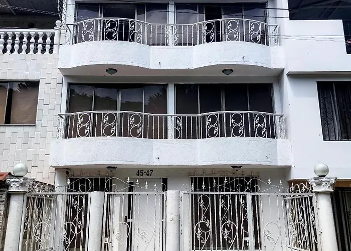 Hospedaje Casa Aurora Cali