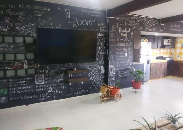 Hostal La Mercedes Street Cali